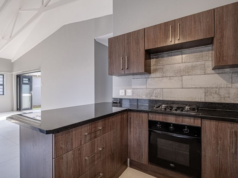 House For Sale in Salisbury Park - Photo 8