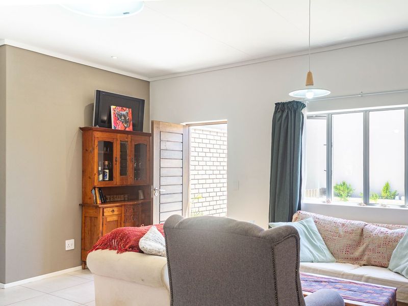 House For Sale in Mooikloof Country Estate - Photo 10