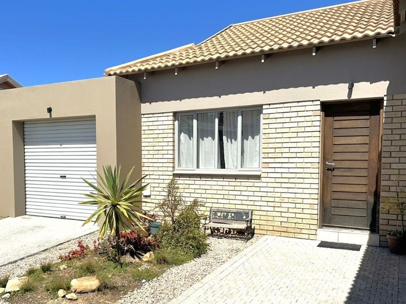 House For Sale in Mooikloof Country Estate - Photo 3