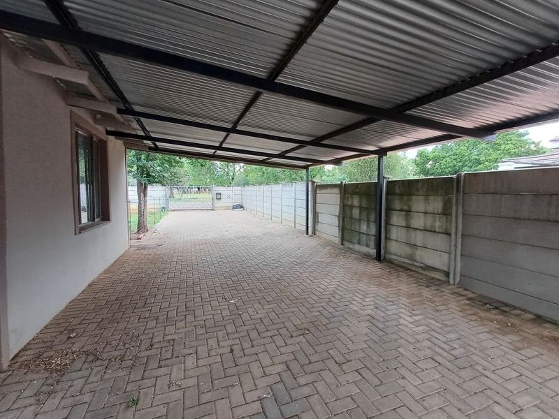 House For Sale in Meiringspark - Photo 4