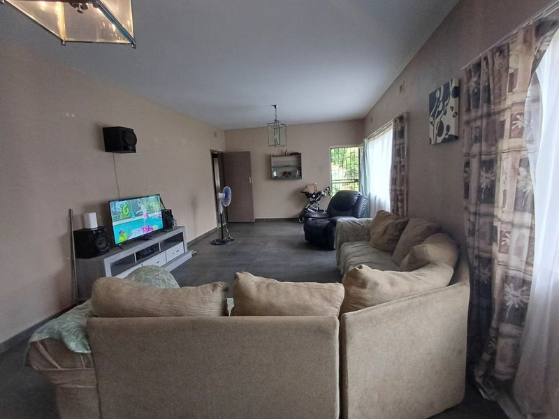 House For Sale in Meiringspark - Photo 5