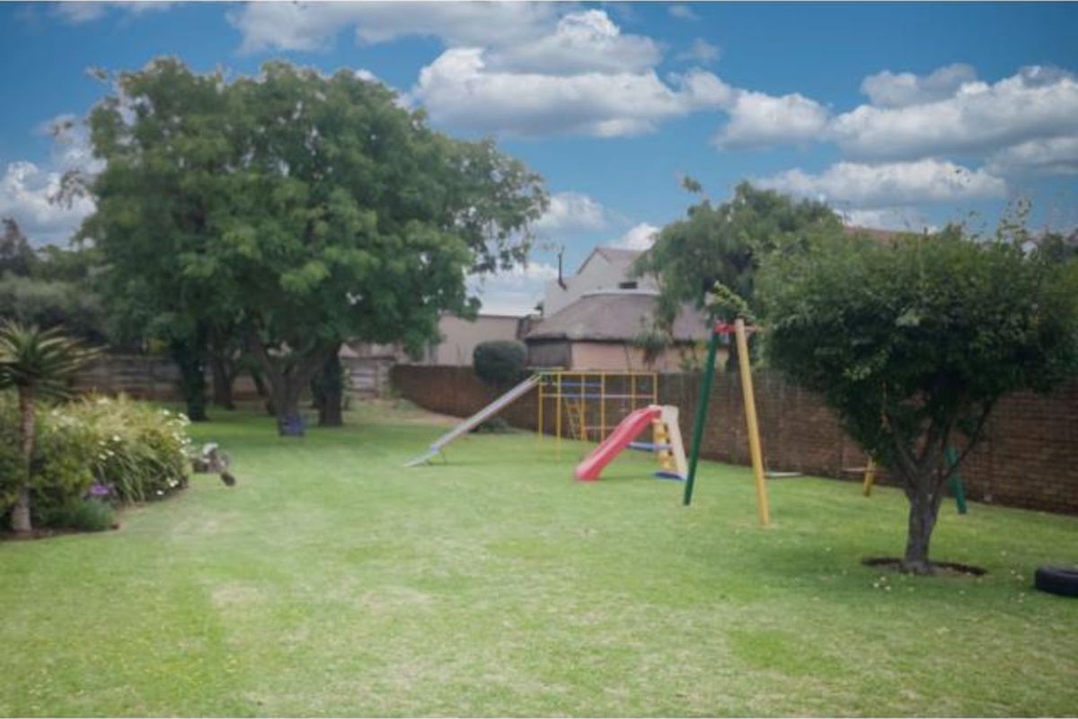 Apartment For Sale in Bromhof - Photo 3