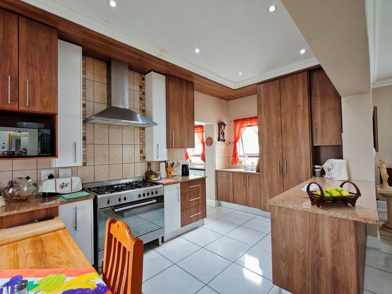 House For Sale in Kraaibosch Manor - Photo 5