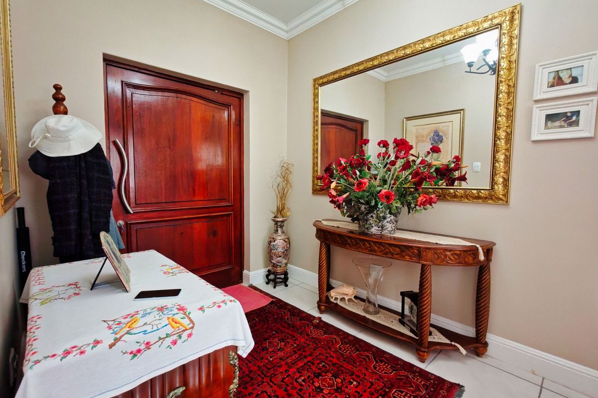 House For Sale in Kraaibosch Manor - Photo 2