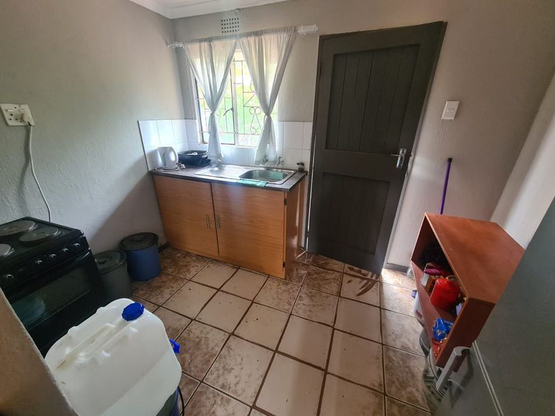 House For Sale in Roodepan - Photo 7