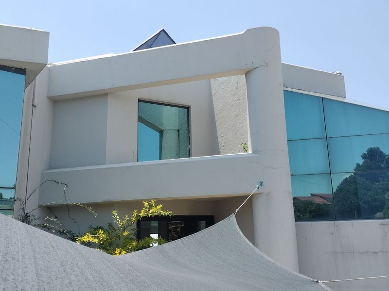 House For Sale in Constantia Kloof - Photo 4