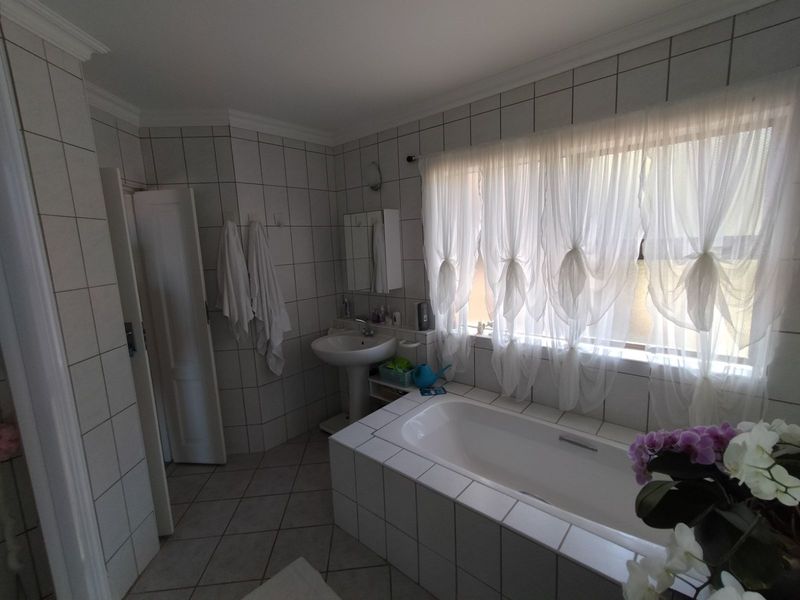 House For Sale in Glentana - Photo 8