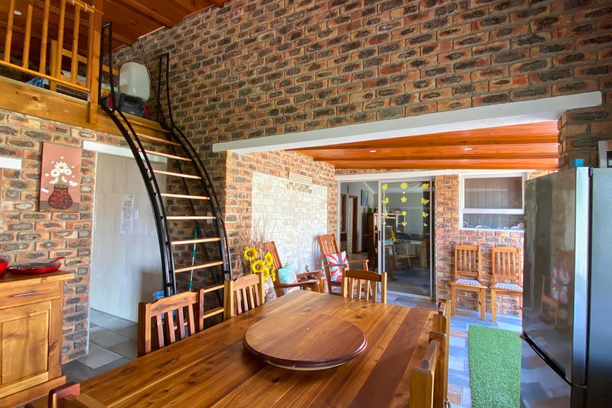 House For Sale in Pearly Beach - Photo 5