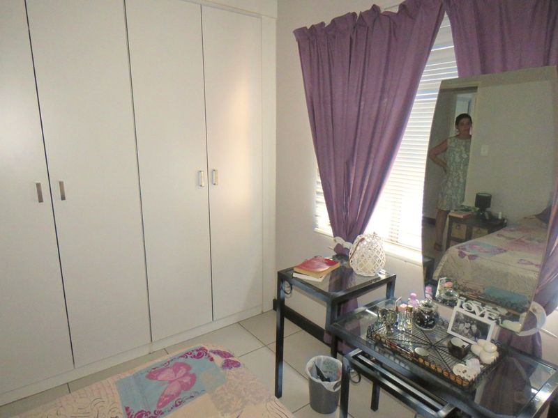 Townhouse For Sale in Rooihuiskraal North - Photo 10