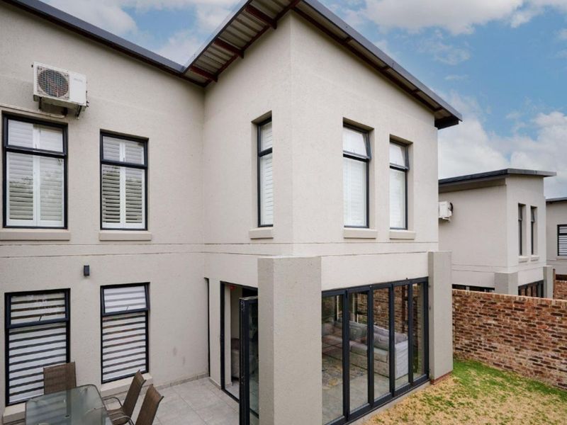 Cluster For Sale in Crowthorne AH - Photo 3