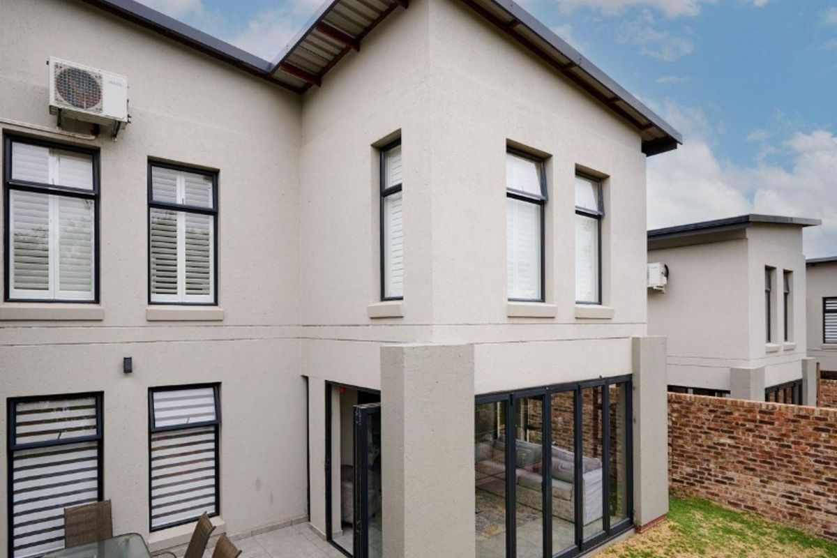 Cluster For Sale in Crowthorne AH - Photo 3