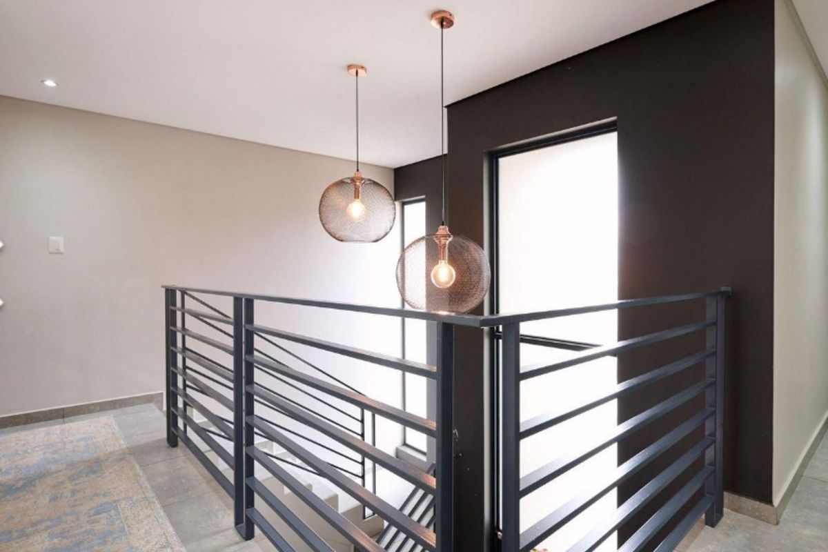 Cluster For Sale in Crowthorne AH - Photo 5