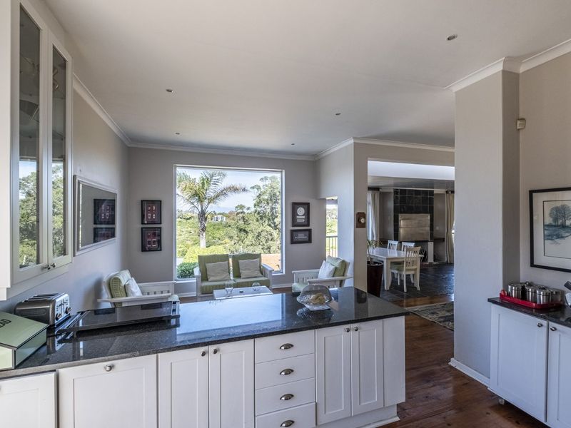 House For Sale in Mill Park - Photo 8