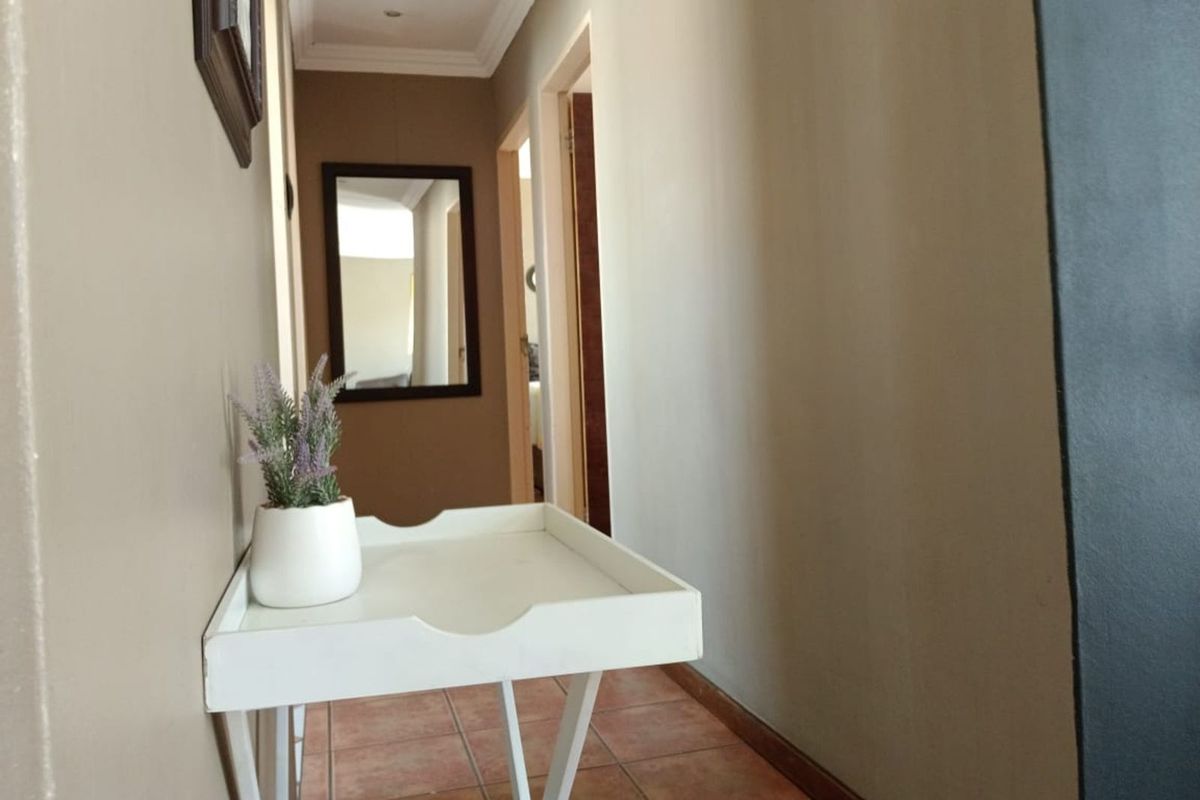 House For Sale in Masada - Photo 5