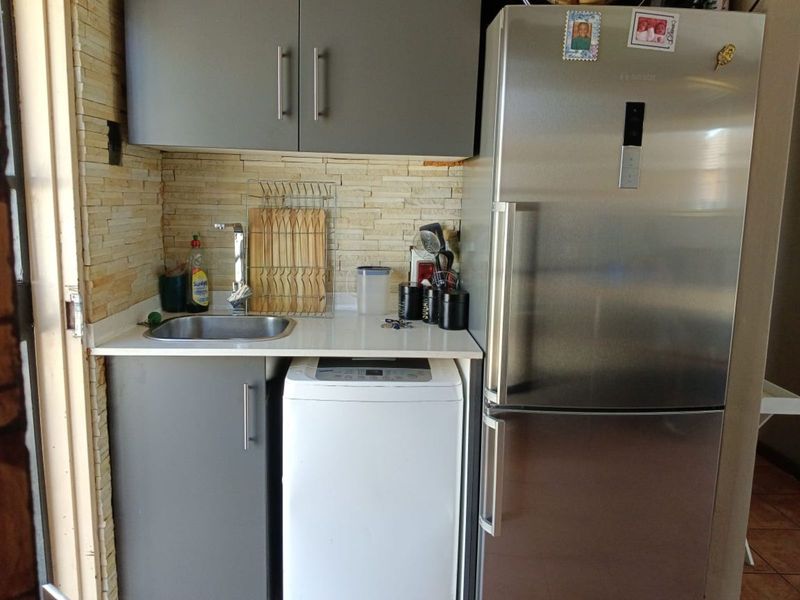 House For Sale in Masada - Photo 2