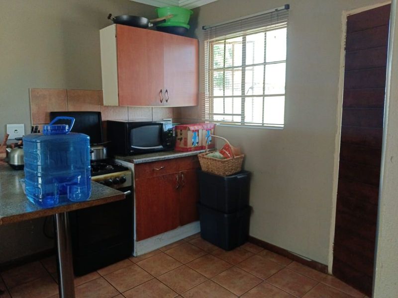 House For Sale in Masada - Photo 3