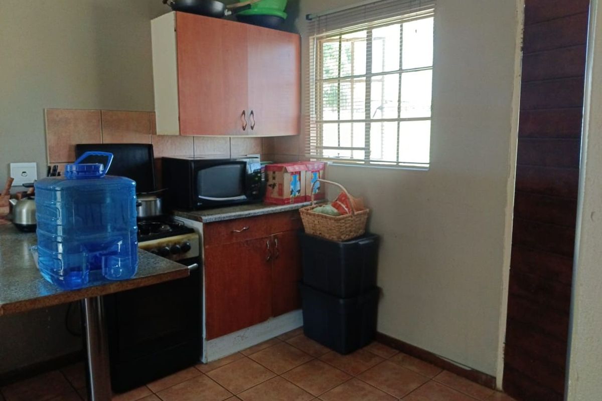 House For Sale in Masada - Photo 3