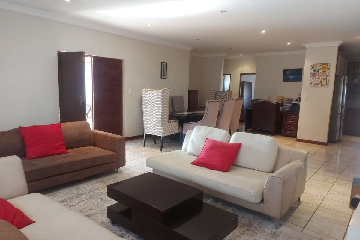 House For Sale in Savannah Country Estate - Photo 3