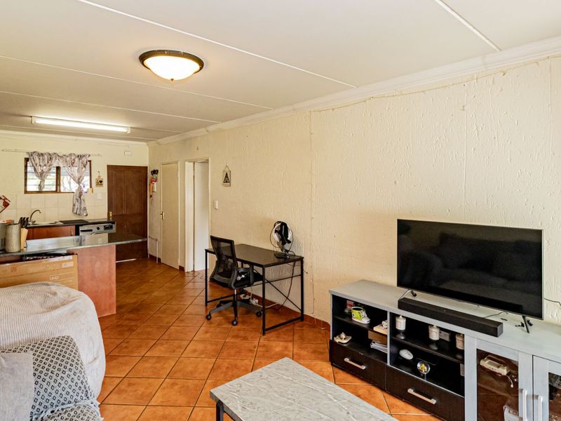 Apartment For Sale in Paulshof - Photo 10