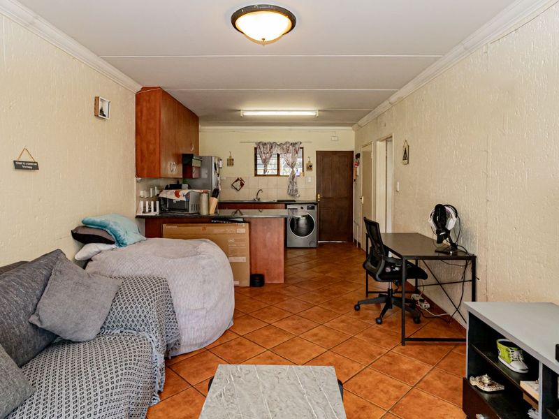 Apartment For Sale in Paulshof - Photo 9