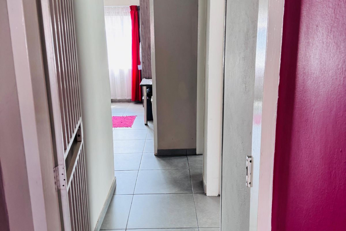 House For Sale in Tasbet Park Ext 2 - Photo 5