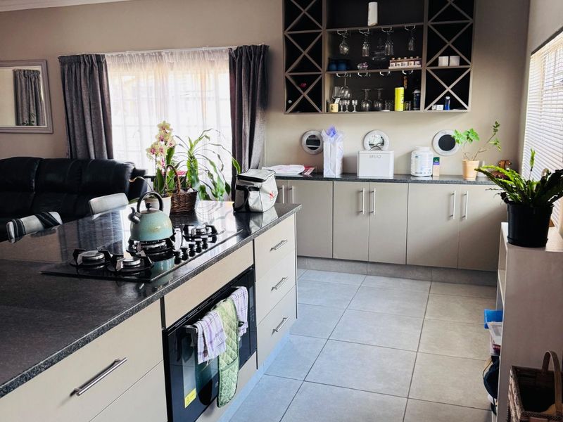 House For Sale in Tasbet Park Ext 2 - Photo 7