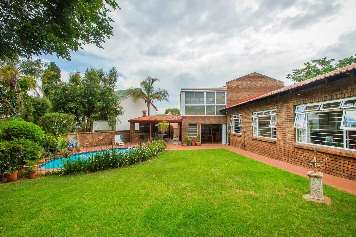 House For Sale in Northwold - Photo 3