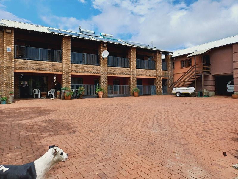 House For Sale in De Bruinpark - Photo 2