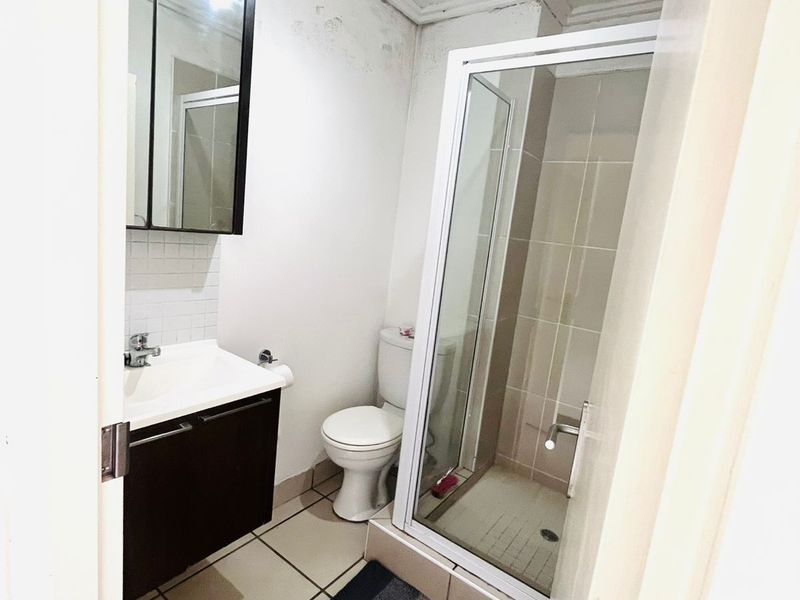 Apartment For Sale in Lonehill - Photo 7