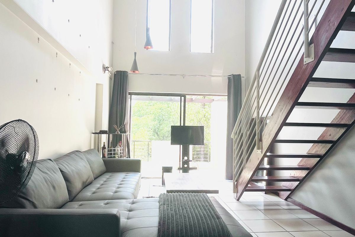 Apartment For Sale in Lonehill - Photo 3