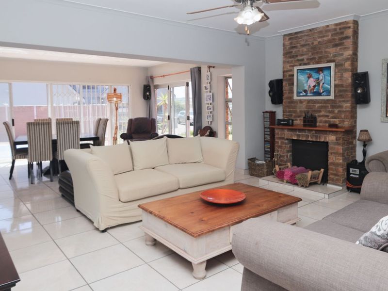 House For Sale in Fisherhaven - Photo 7