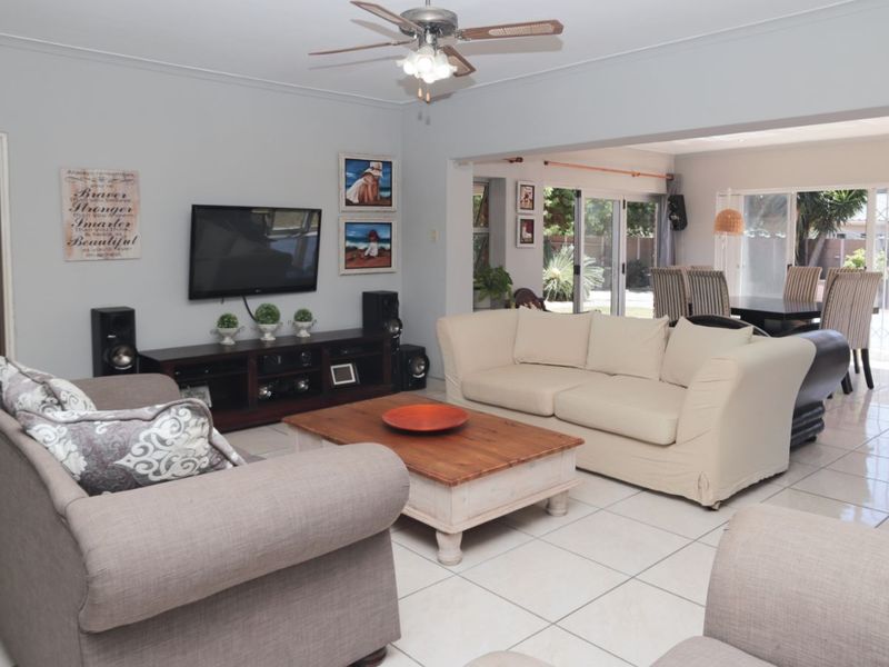 House For Sale in Fisherhaven - Photo 6