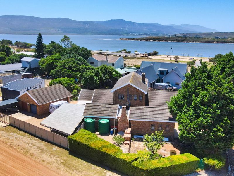 House For Sale in Fisherhaven - Photo 1