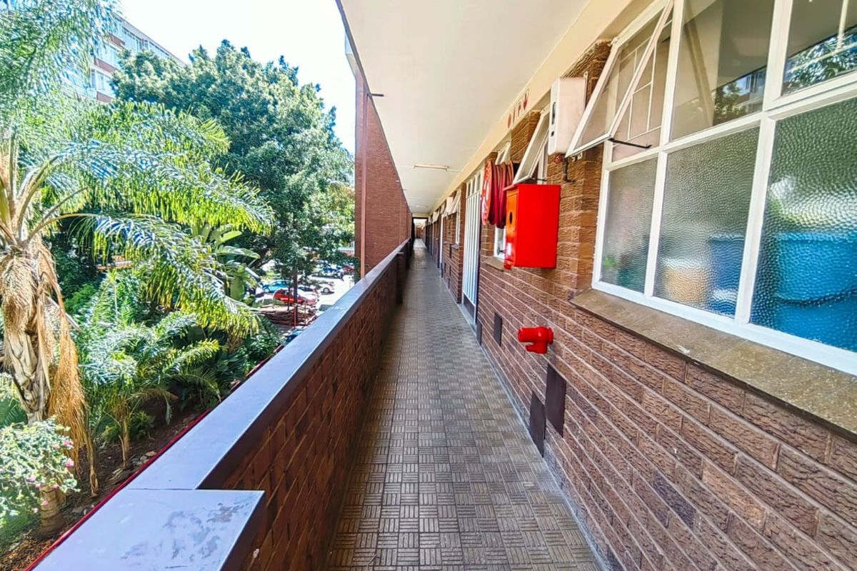 Apartment For Sale in Pretoria Central - Photo 3