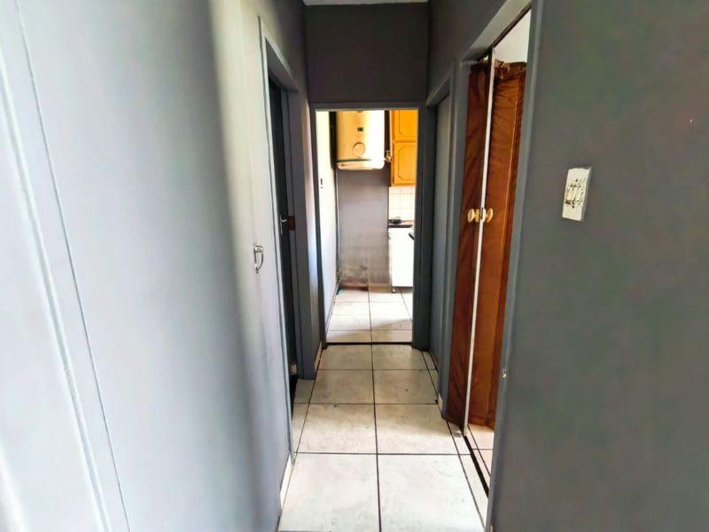 Apartment For Sale in Pretoria Central - Photo 2