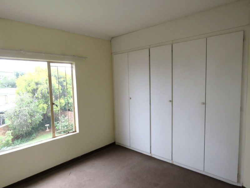 Apartment For Sale in Die Hoewes - Photo 5