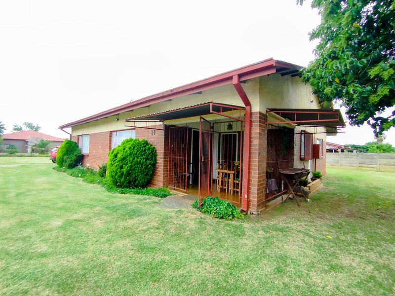 House For Sale in Ventersdorp Central - Photo 5