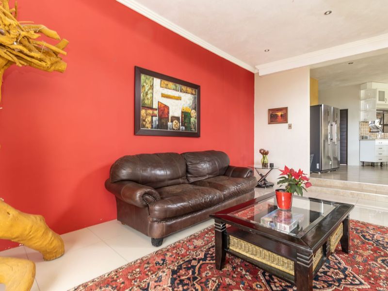 House For Sale in Wilgeheuwel - Photo 8