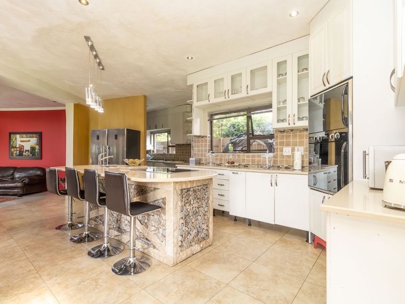 House For Sale in Wilgeheuwel - Photo 9