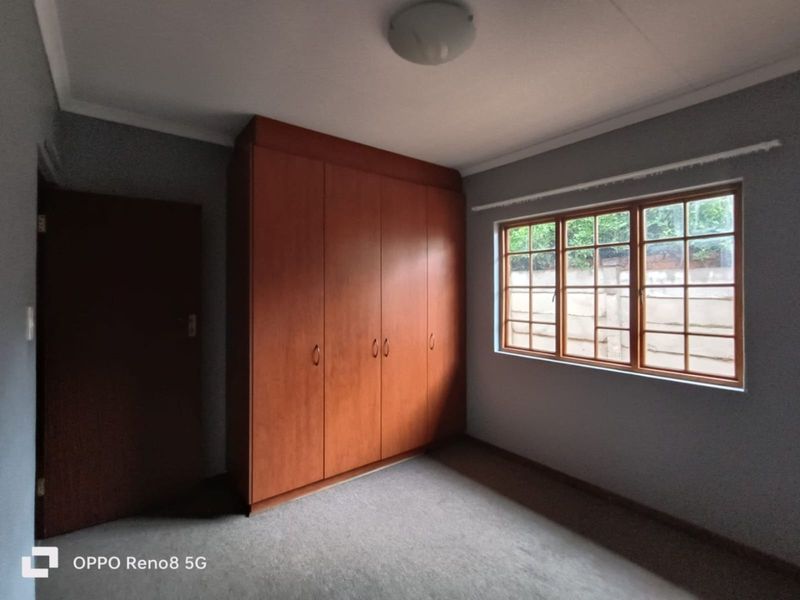 House For Sale in New Park - Photo 4