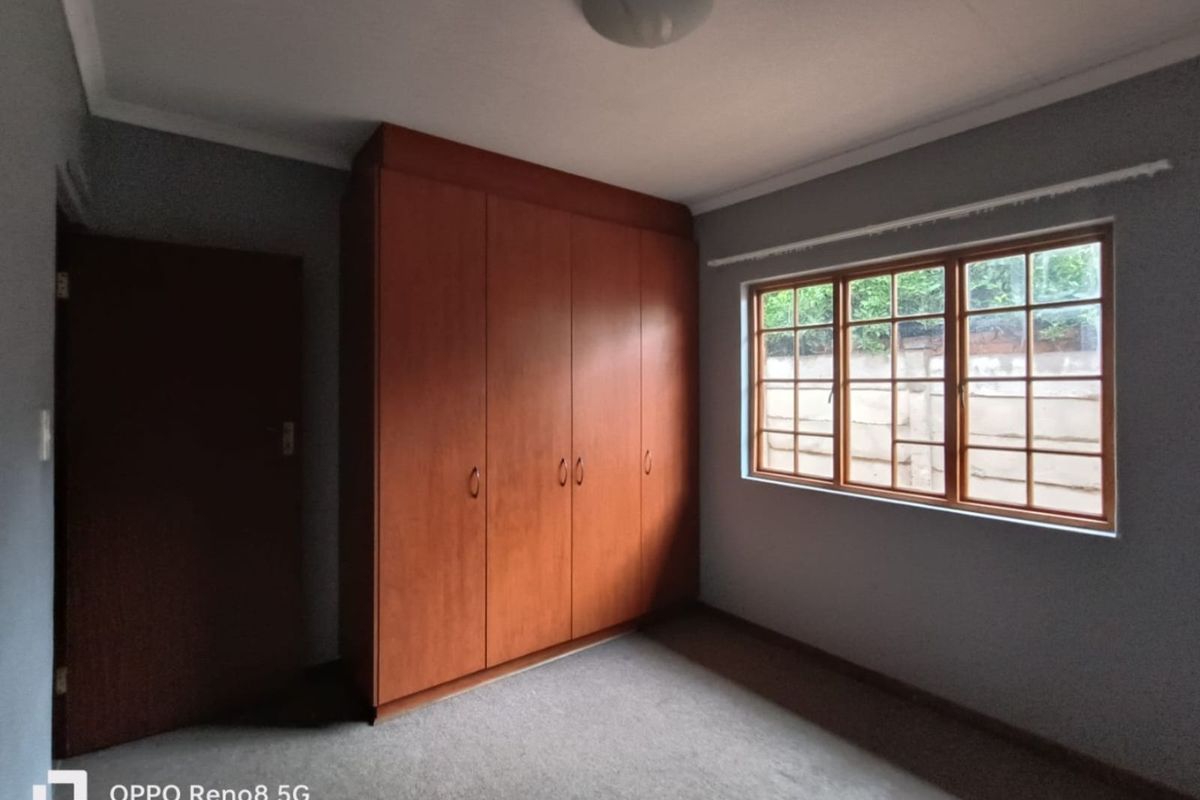 House For Sale in New Park - Photo 4