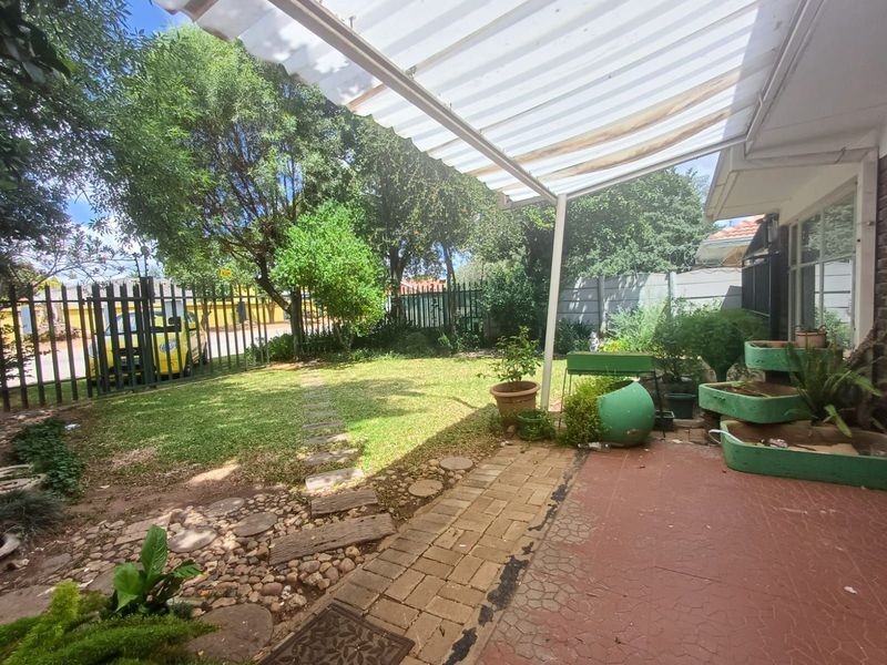 Townhouse For Sale in Neserhof - Photo 3