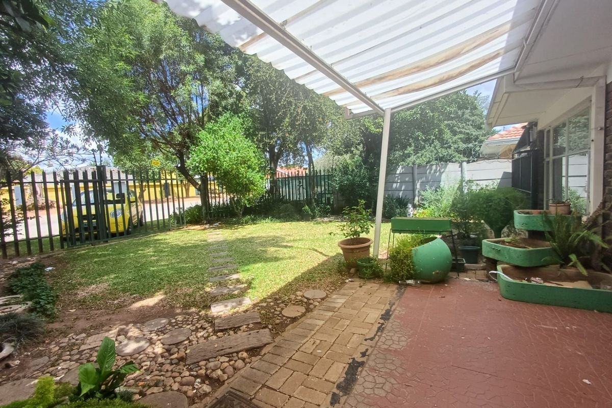 Townhouse For Sale in Neserhof - Photo 3