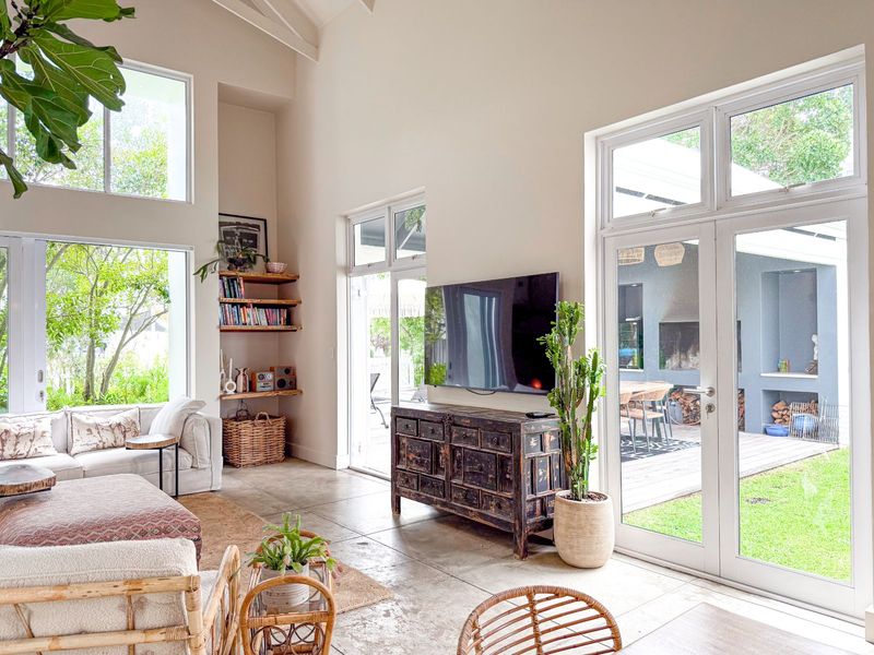 House For Sale in Thesen Islands - Photo 3