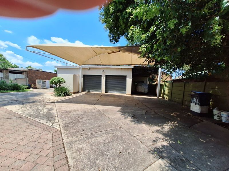 House For Sale in Rietfontein - Photo 2