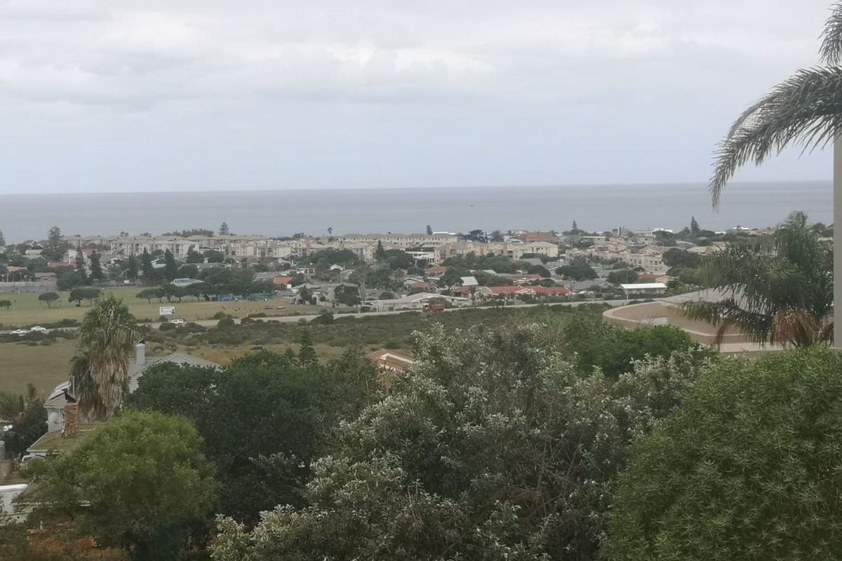 Vacant Land Residential For Sale in Hartenbos Heuwels - Photo 2