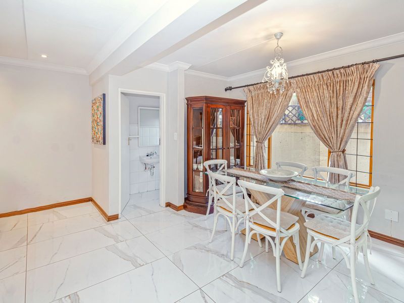 House For Sale in Lonehill - Photo 9