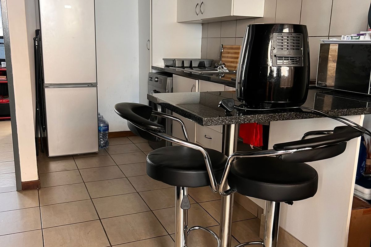 Apartment For Sale in Ferndale - Photo 2