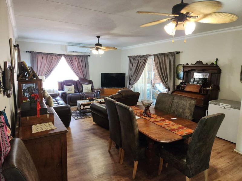 House For Sale in Penina Park - Photo 5