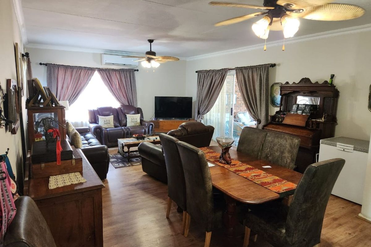 House For Sale in Penina Park - Photo 5